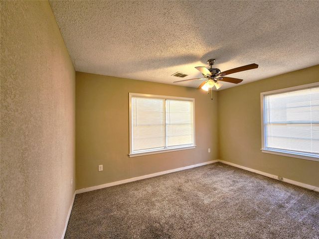 1013 14th Avenue N, Texas City, TX 77590