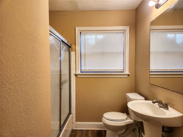 1013 14th Avenue N, Texas City, TX 77590