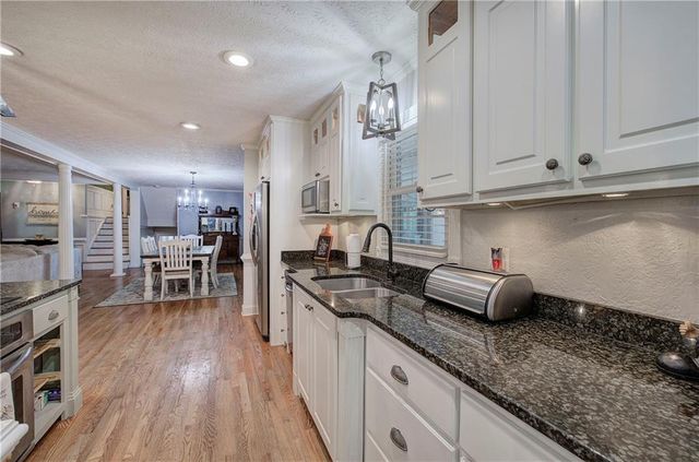 107 Garden Hill Drive, Calhoun, GA 30701