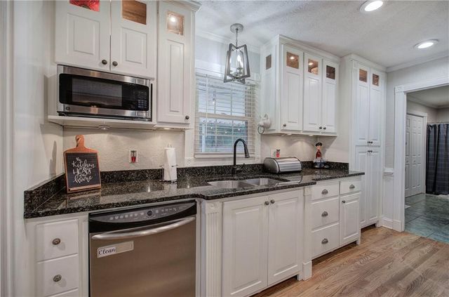 107 Garden Hill Drive, Calhoun, GA 30701