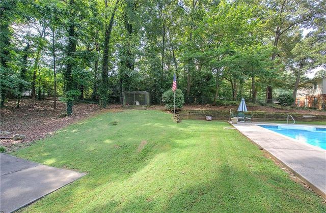 107 Garden Hill Drive, Calhoun, GA 30701