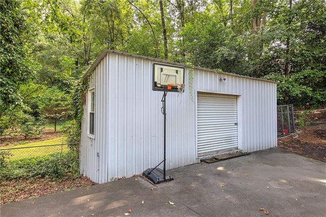 107 Garden Hill Drive, Calhoun, GA 30701