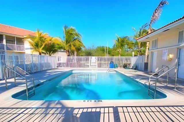 1169 Golden Lakes Blvd 1123, West Palm Beach, FL 33411