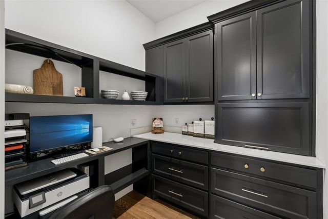 16217 Blackberry Farm Road, Edmond, OK 73013