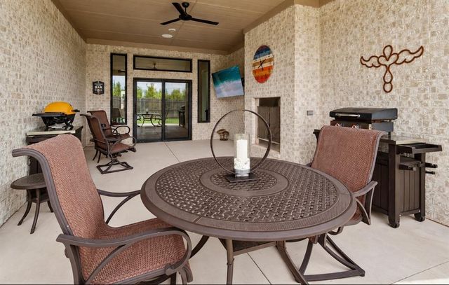 16217 Blackberry Farm Road, Edmond, OK 73013