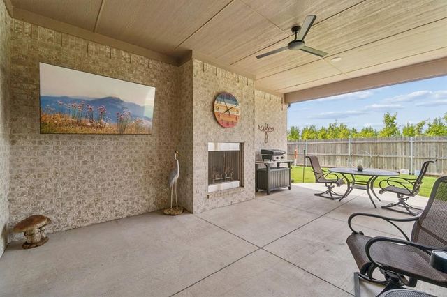 16217 Blackberry Farm Road, Edmond, OK 73013
