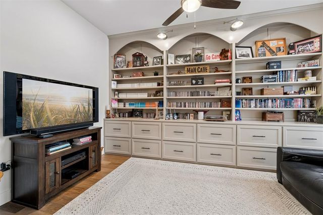 16217 Blackberry Farm Road, Edmond, OK 73013