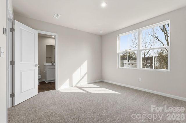 7024 Capstan Terrace, Charlotte, NC 28269