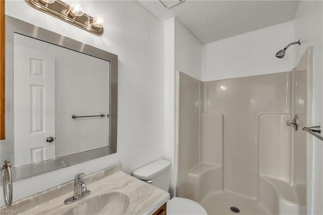 245 Mannings LN, Virginia Beach, VA 23462