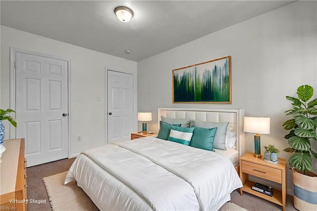 245 Mannings LN, Virginia Beach, VA 23462