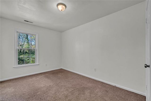 245 Mannings LN, Virginia Beach, VA 23462