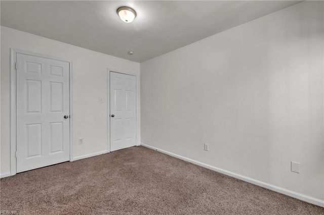 245 Mannings LN, Virginia Beach, VA 23462