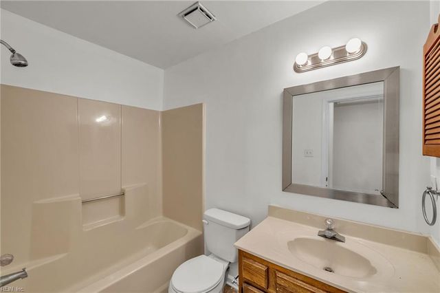 245 Mannings LN, Virginia Beach, VA 23462