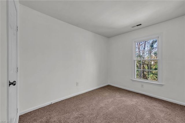 245 Mannings LN, Virginia Beach, VA 23462