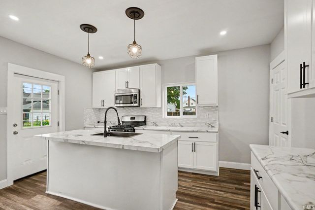 401 W 6th Street, Mishawaka, IN 46544