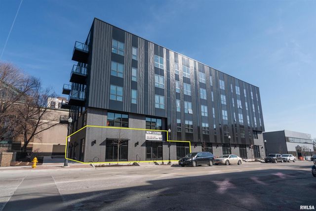 210 E 2ND Street 105 & 106, Davenport, IA 52801