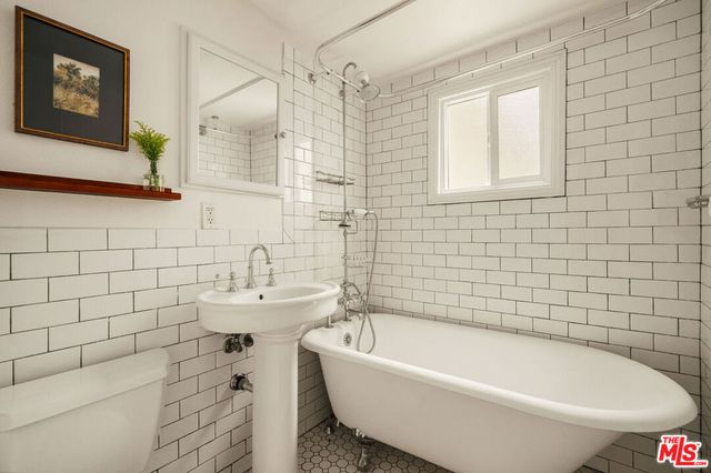 3107 Pueblo Avenue, Los Angeles, CA 90032