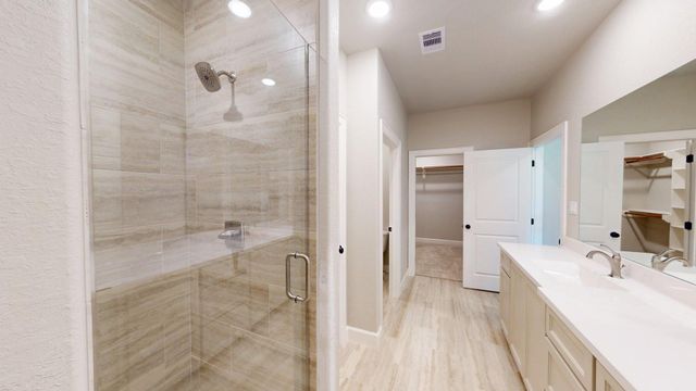 58 Lantana Court, Lake Jackson, TX 77566