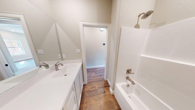 58 Lantana Court, Lake Jackson, TX 77566