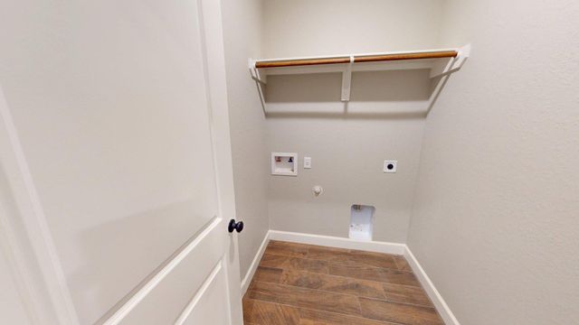 58 Lantana Court, Lake Jackson, TX 77566