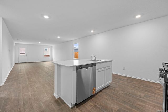 12552 Spoor Vly, Converse, TX 78109