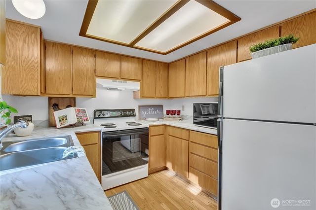 2025 NW Mulholland Boulevard, Poulsbo, WA 98370