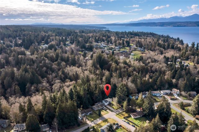 2025 NW Mulholland Boulevard, Poulsbo, WA 98370