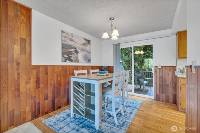 2025 NW Mulholland Boulevard, Poulsbo, WA 98370