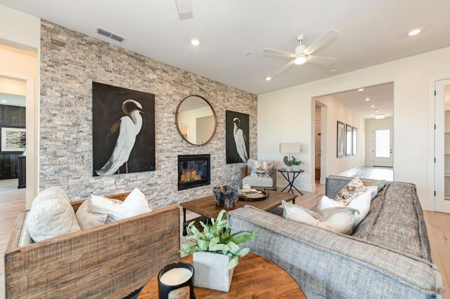 2025 Arbor Ridge Dr, Roseville, CA 95747