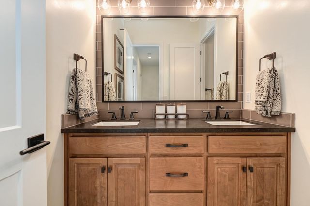 2025 Arbor Ridge Dr, Roseville, CA 95747