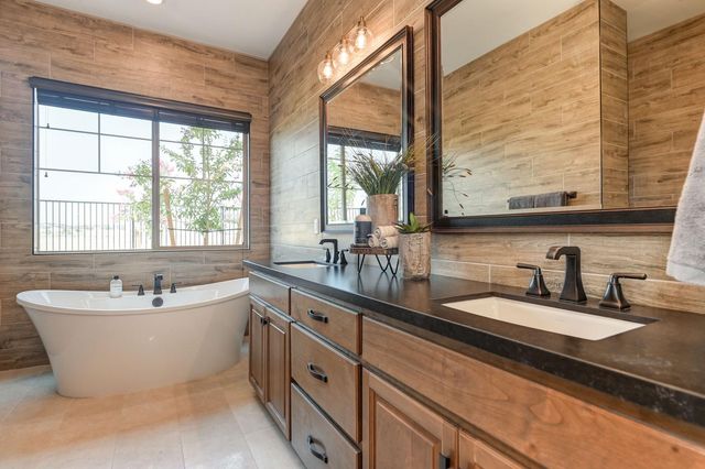 2025 Arbor Ridge Dr, Roseville, CA 95747