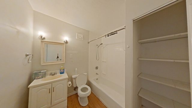 67 Milliken APT 21B, Franklin, MA 02038