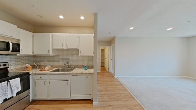 67 Milliken APT 21B, Franklin, MA 02038