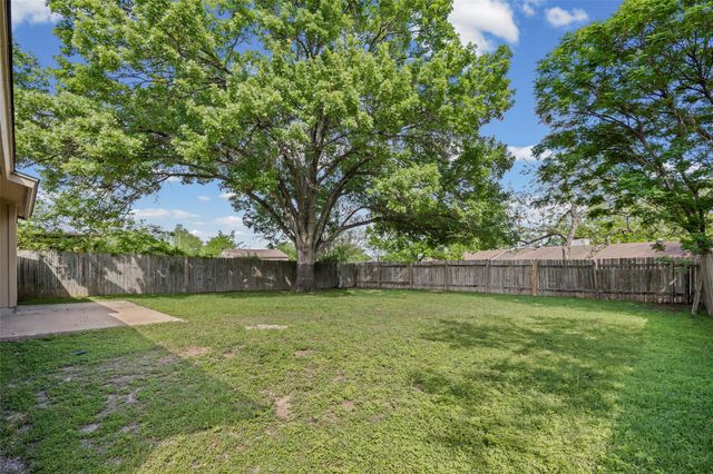 9911 Dorset DR, Austin, TX 78753