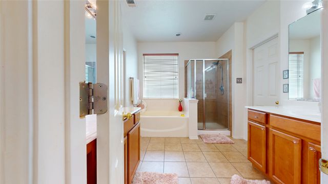 5848 Somerton Drive, Grand Prairie, TX 75052