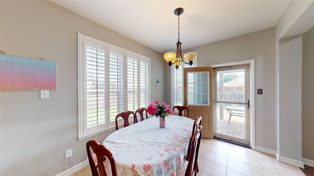 5848 Somerton Drive, Grand Prairie, TX 75052