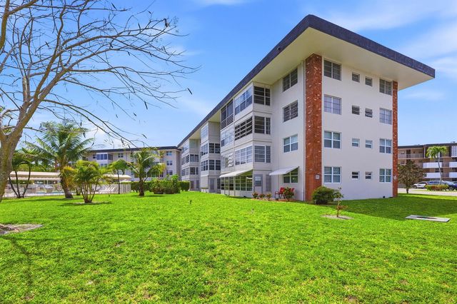 2991 NW 46th Avenue 303, Lauderdale Lakes, FL 33313