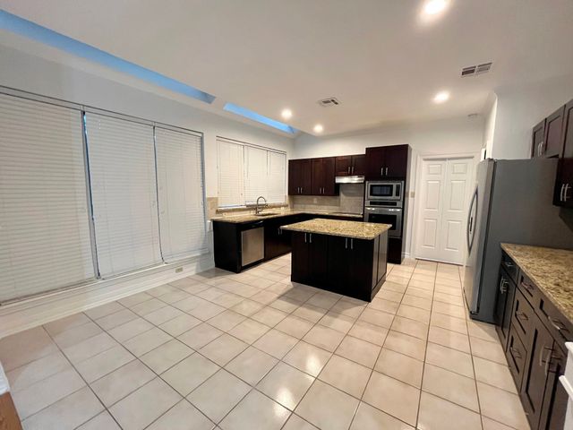 1840 Wind Hill Road, Rockwall, TX 75087