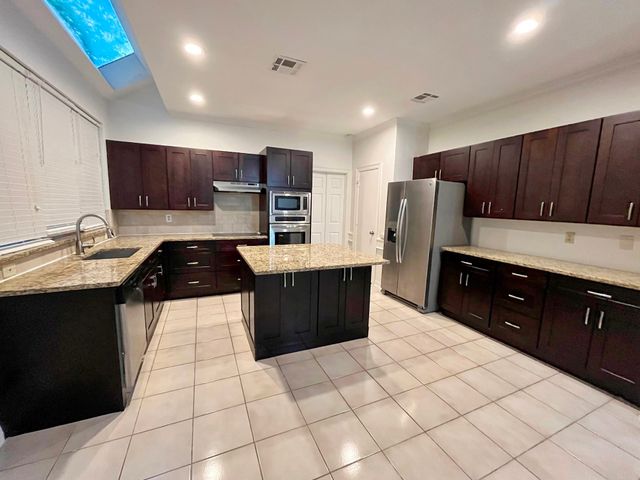 1840 Wind Hill Road, Rockwall, TX 75087