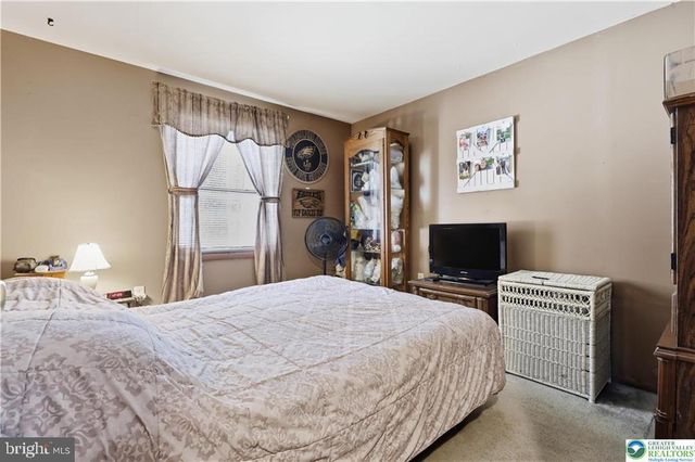 8 RUNNING BEAR LN, Albrightsville, PA 18210