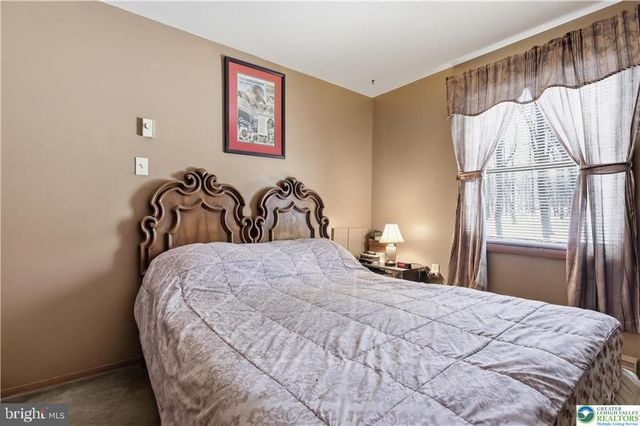 8 RUNNING BEAR LN, Albrightsville, PA 18210