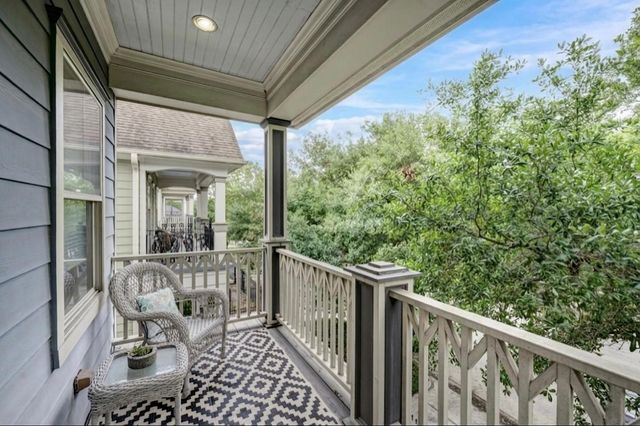 125 E 22nd Street, Houston, TX 77008