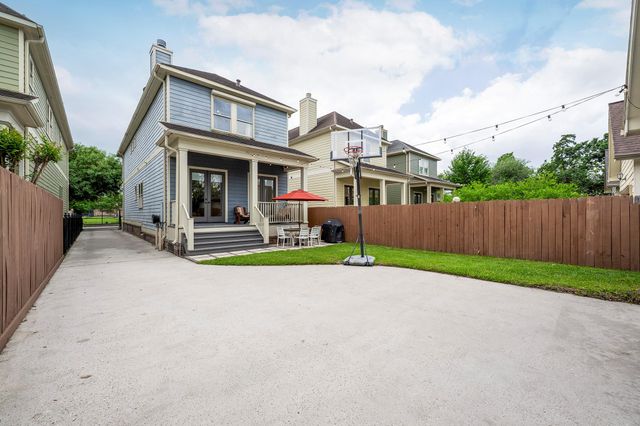 125 E 22nd Street, Houston, TX 77008