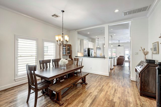 125 E 22nd Street, Houston, TX 77008