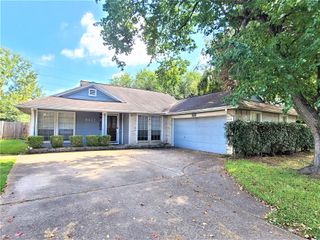8622 Sunny Ridge Drive, Houston, TX 77095