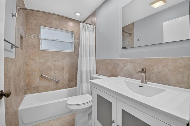 10911 Ladera Lane A, Boca Raton, FL 33498