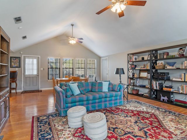 1939 E Lawndale Drive, San Antonio, TX 78209