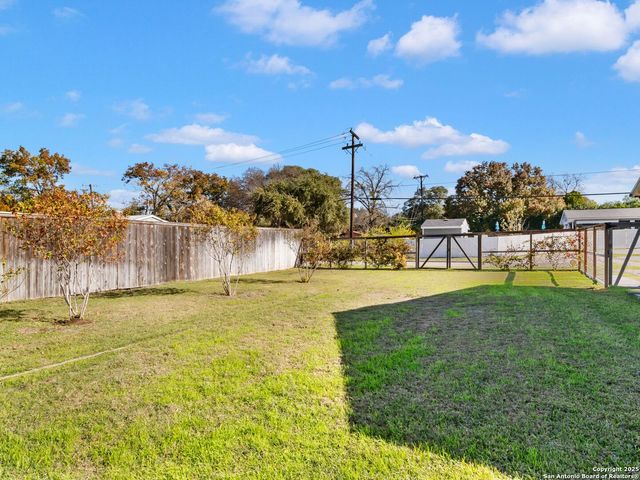 1939 E Lawndale Drive, San Antonio, TX 78209