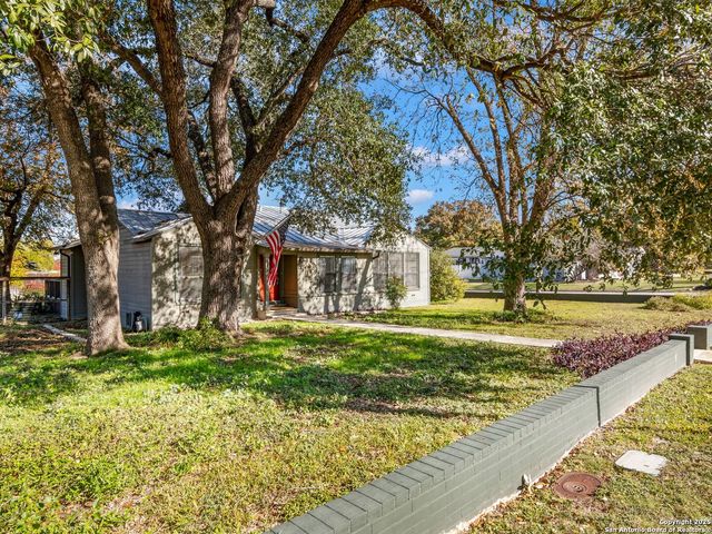 1939 E Lawndale Drive, San Antonio, TX 78209