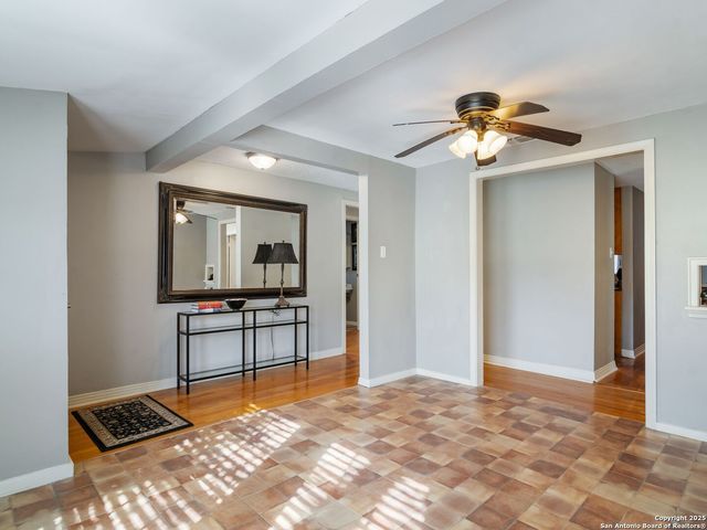 1939 E Lawndale Drive, San Antonio, TX 78209